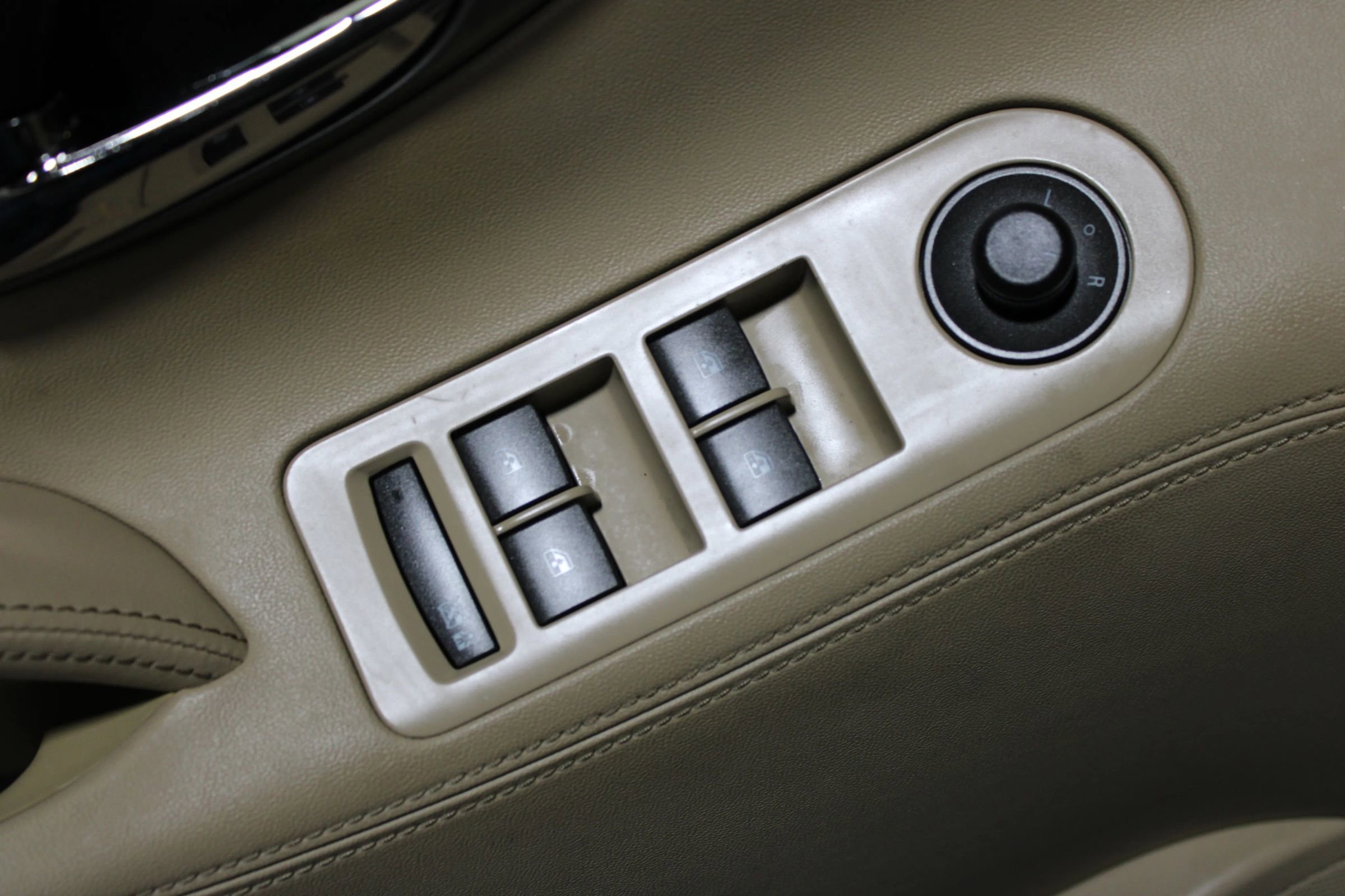 Used 2011 Buick LaCrosse CXL image 9