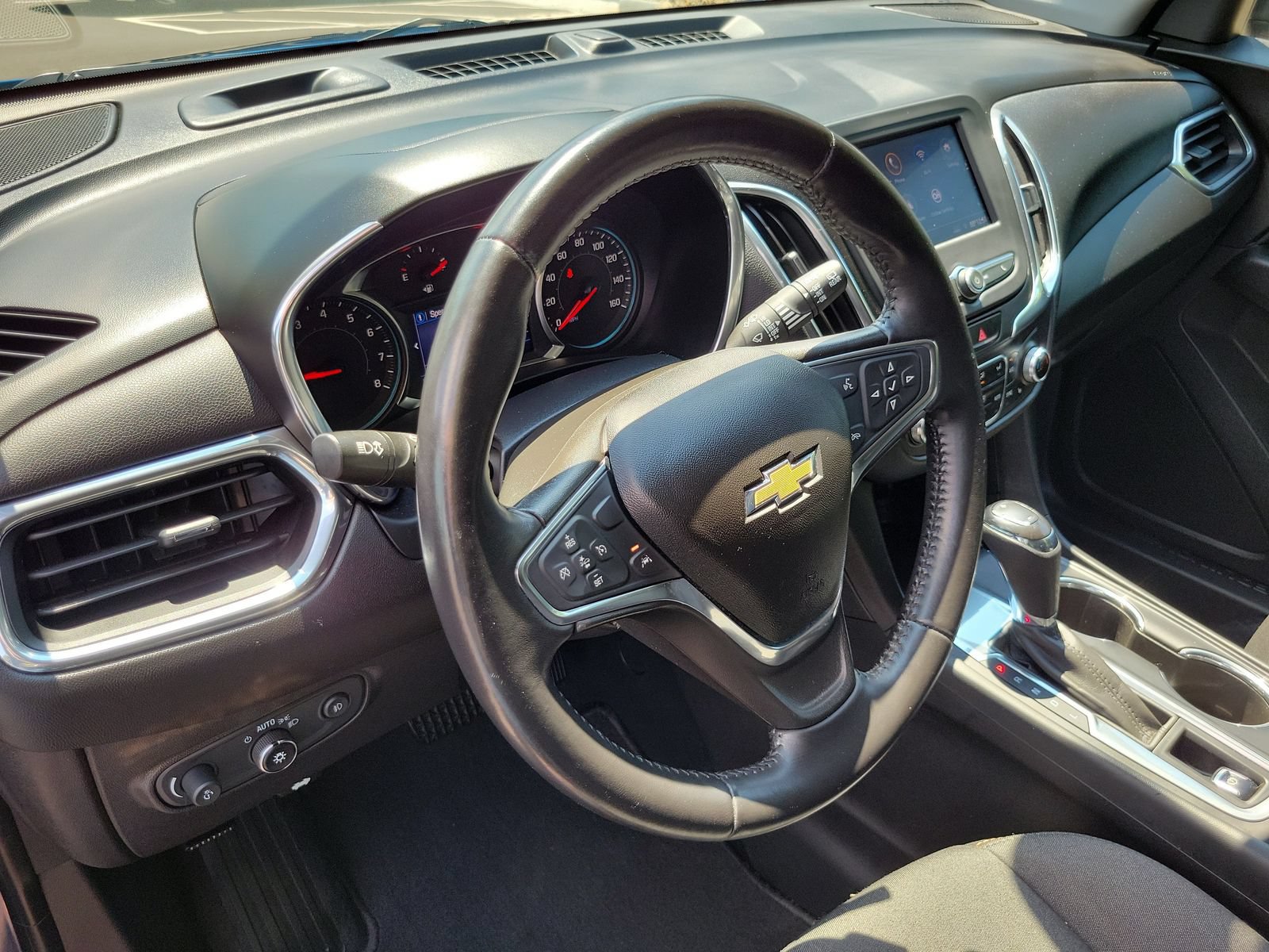 Used 2020 Chevrolet Equinox LT FWD image 11