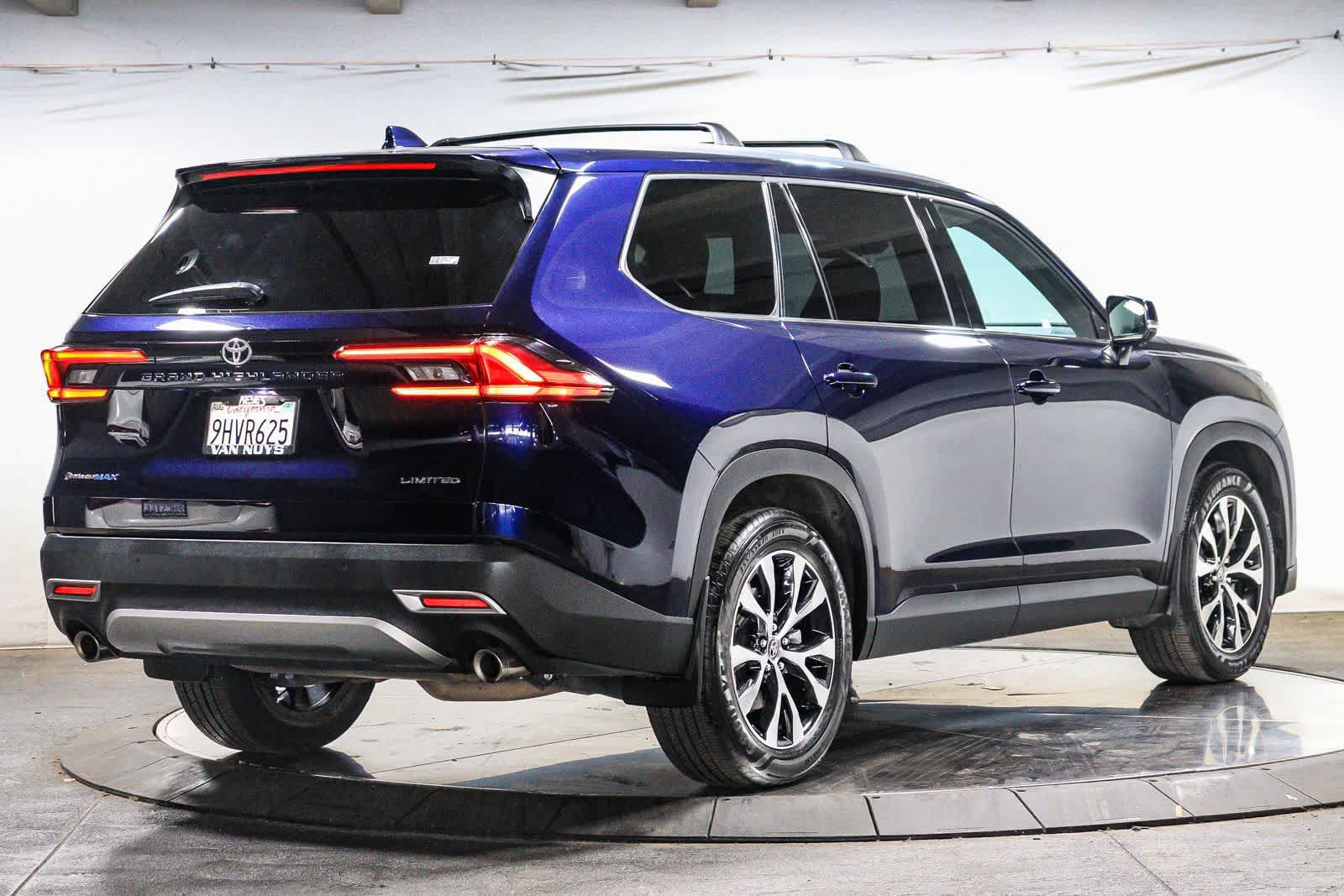 Certified 2024 Toyota Grand Highlander AWD Hybrid image 5