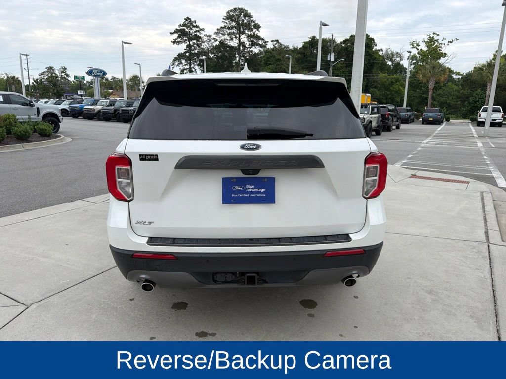 Certified 2023 Ford Explorer XLT w/ Equipment Group 202A RWD image 8
