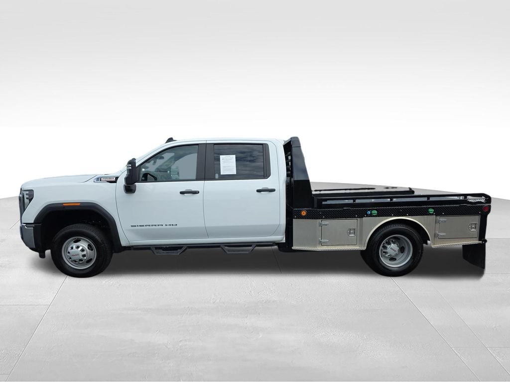 Used 2025 GMC Sierra 3500 Pro w/ Convenience Package AWD/4WD image 2