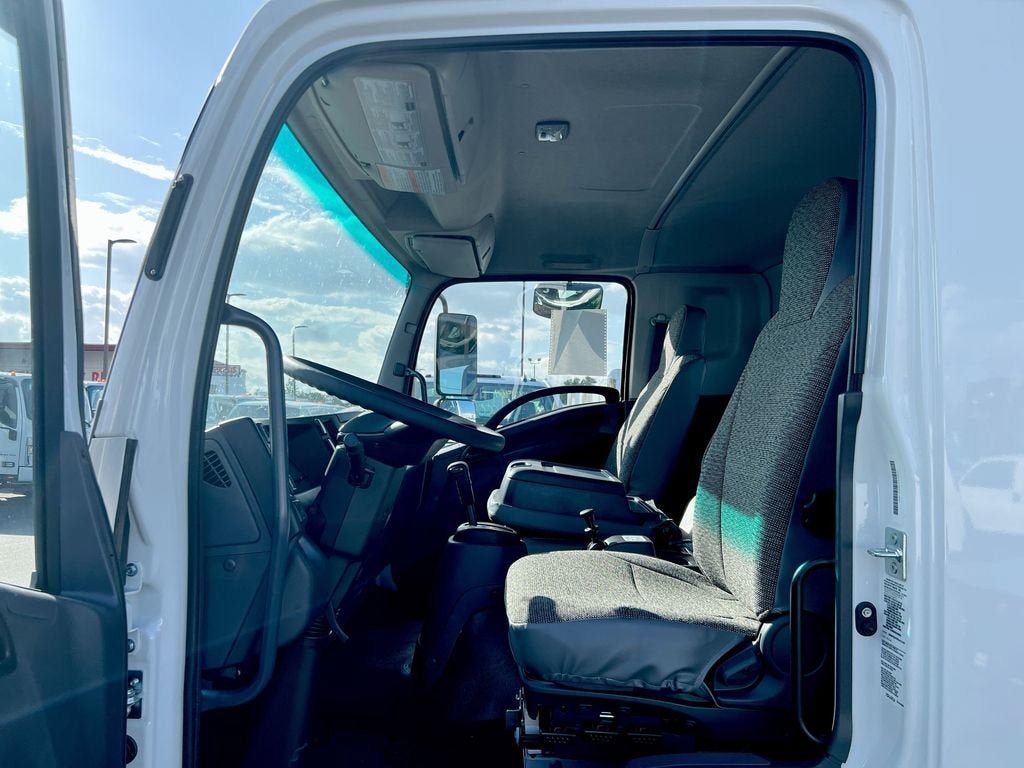 New 2024 Chevrolet Low Cab Forward 6500XD RWD image 33