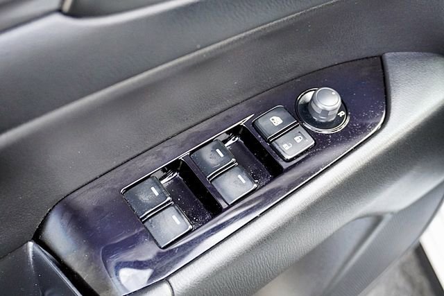 Used 2021 MAZDA CX-5 Touring image 23