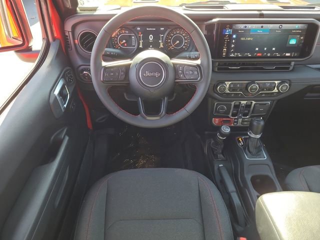 Used 2024 Jeep Gladiator Rubicon w/ Technology Group image 9