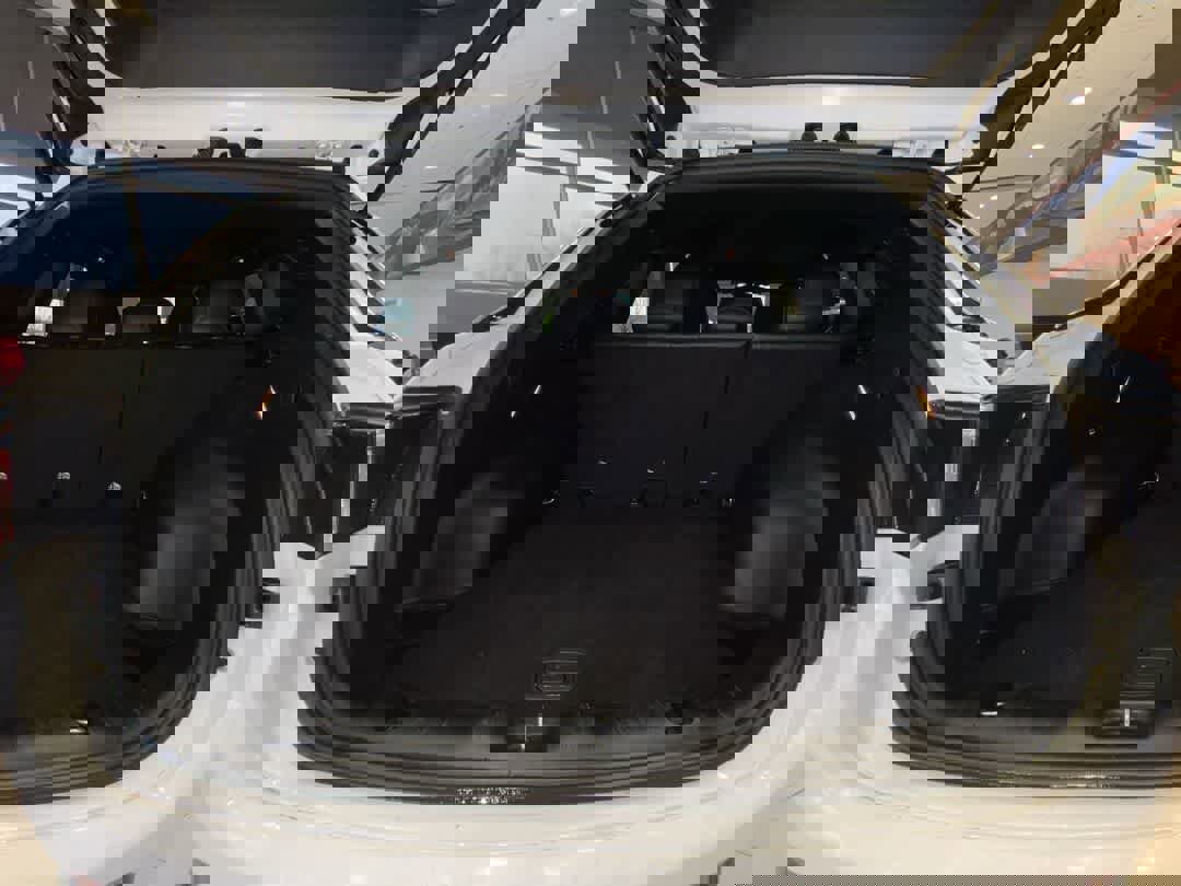 Used 2024 Jeep Compass Latitude image 24