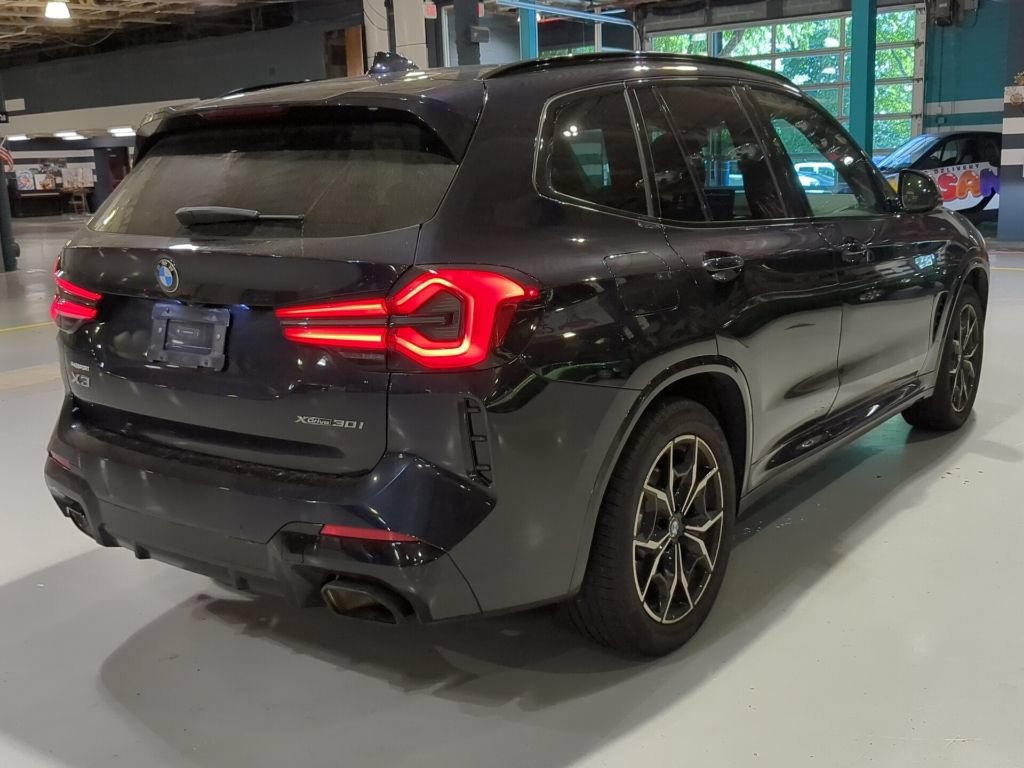 Certified 2024 BMW X3 xDrive30i w/ Premium Package AWD/4WD image 8