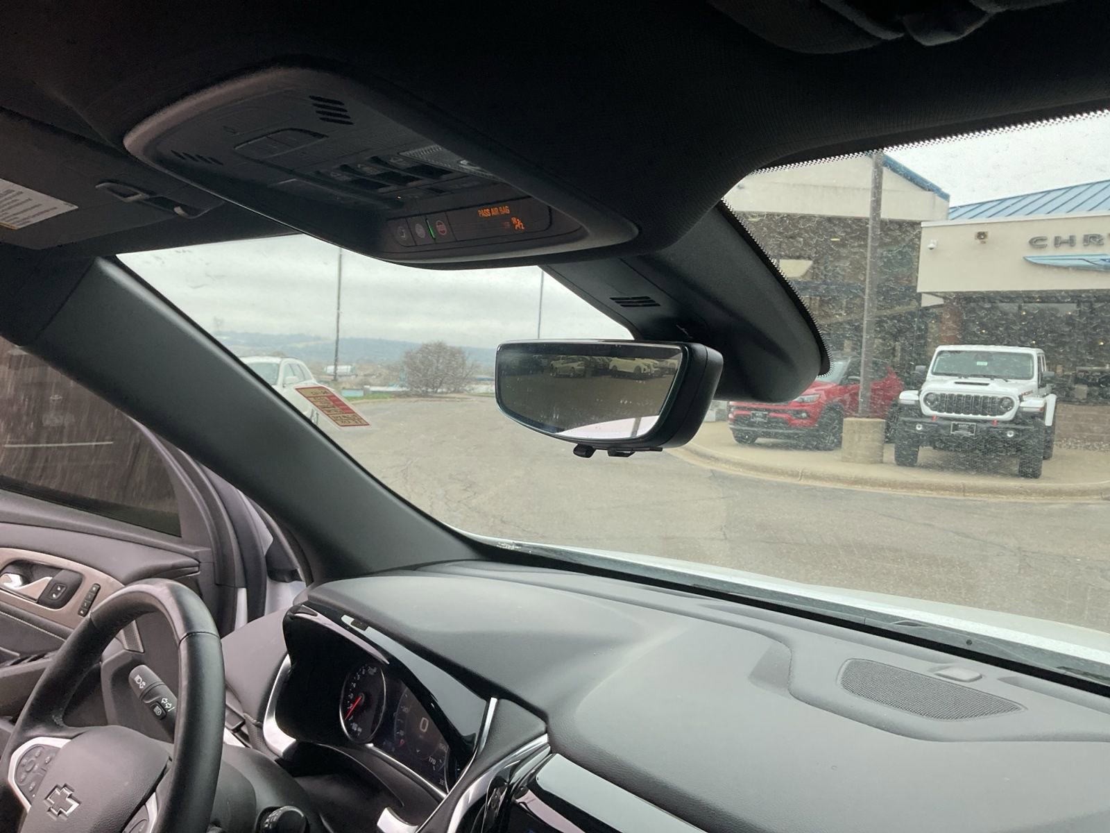 Used 2023 Chevrolet Traverse Premier w/ Redline Edition image 18