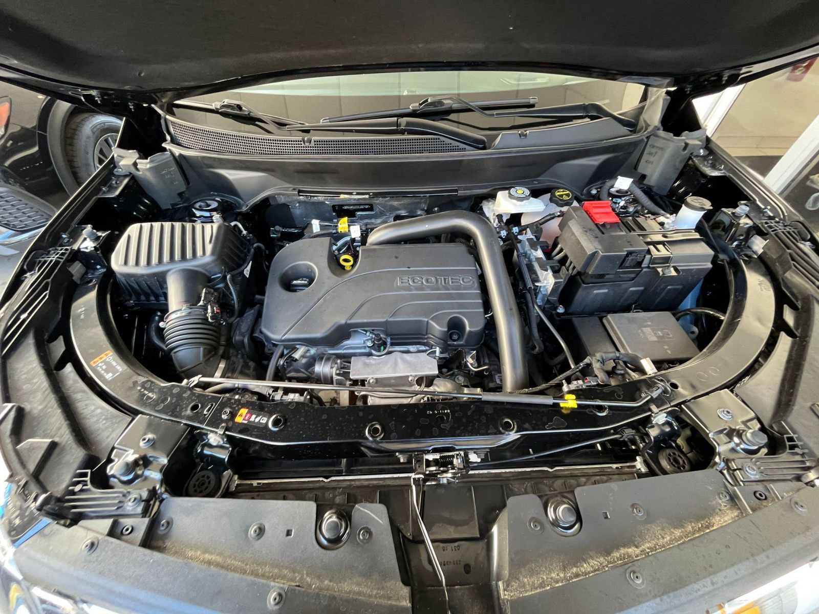 Used 2025 Chevrolet Equinox LT image 33