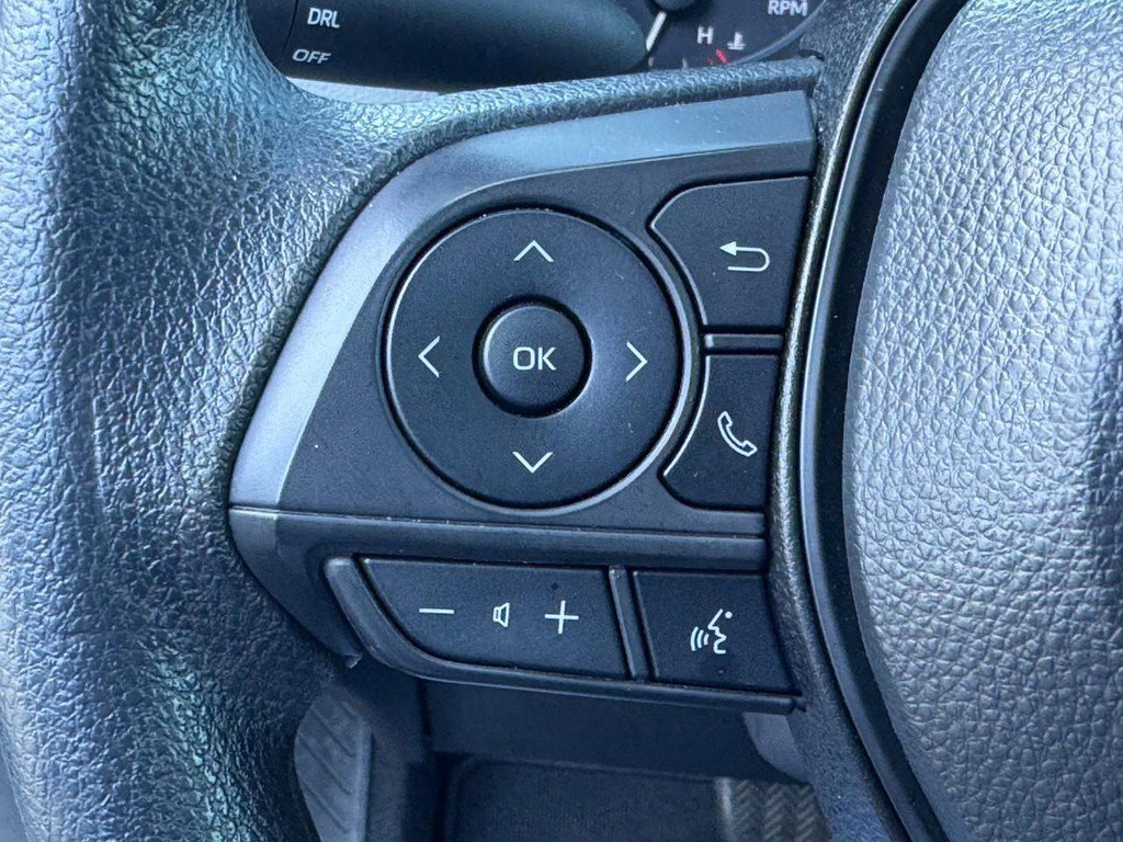 Certified 2025 Toyota Corolla Cross L image 17