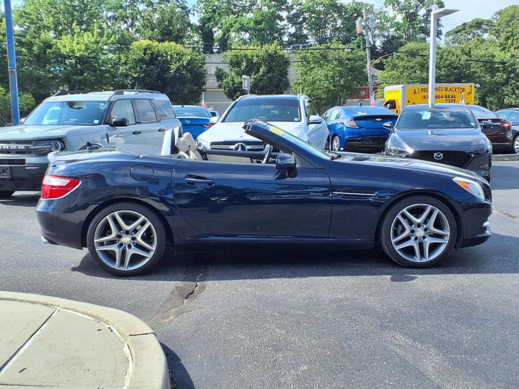 Used 2014 Mercedes-Benz SLK 250 image 4