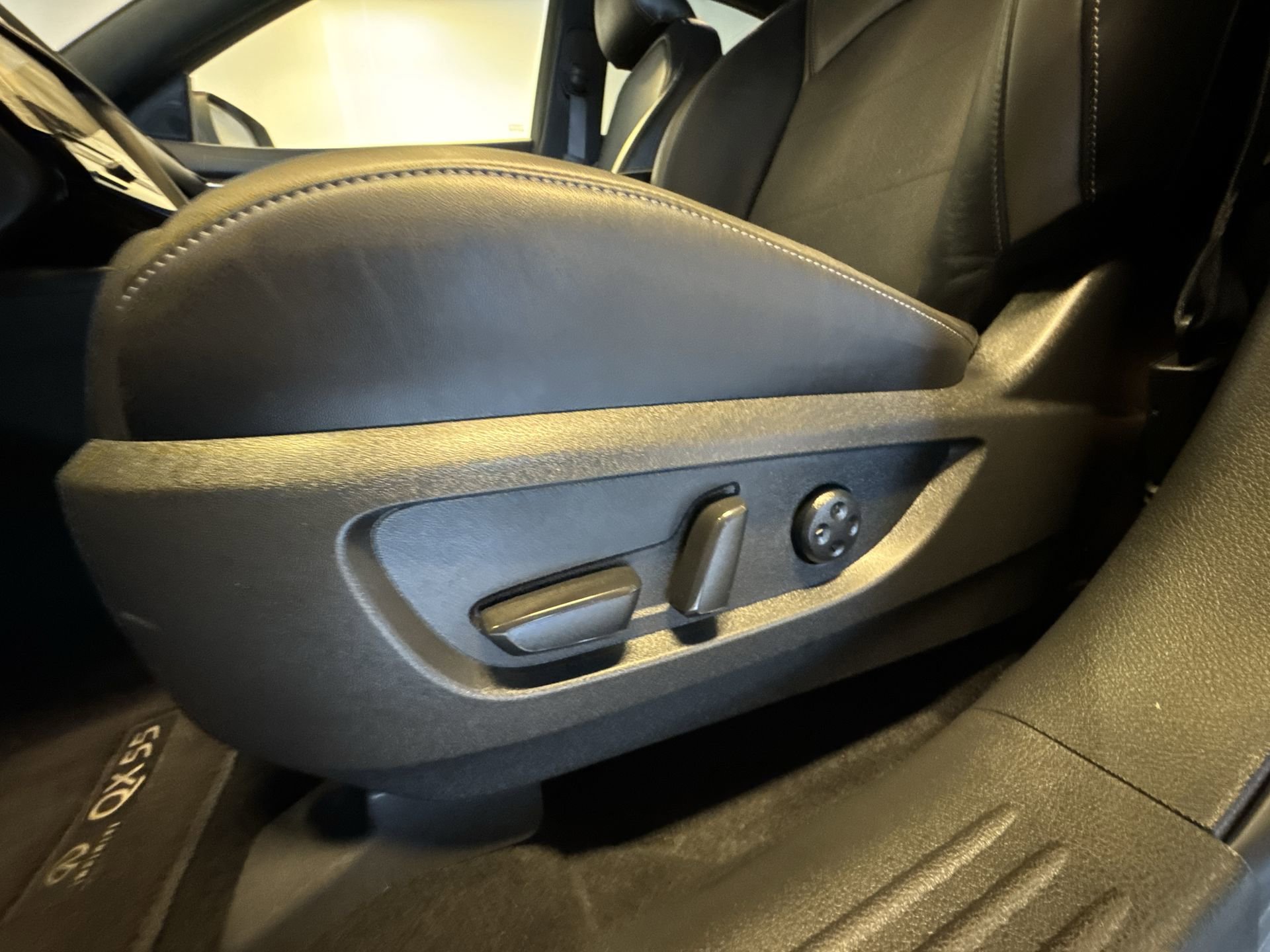 Certified 2025 INFINITI QX55 Essential AWD/4WD image 12