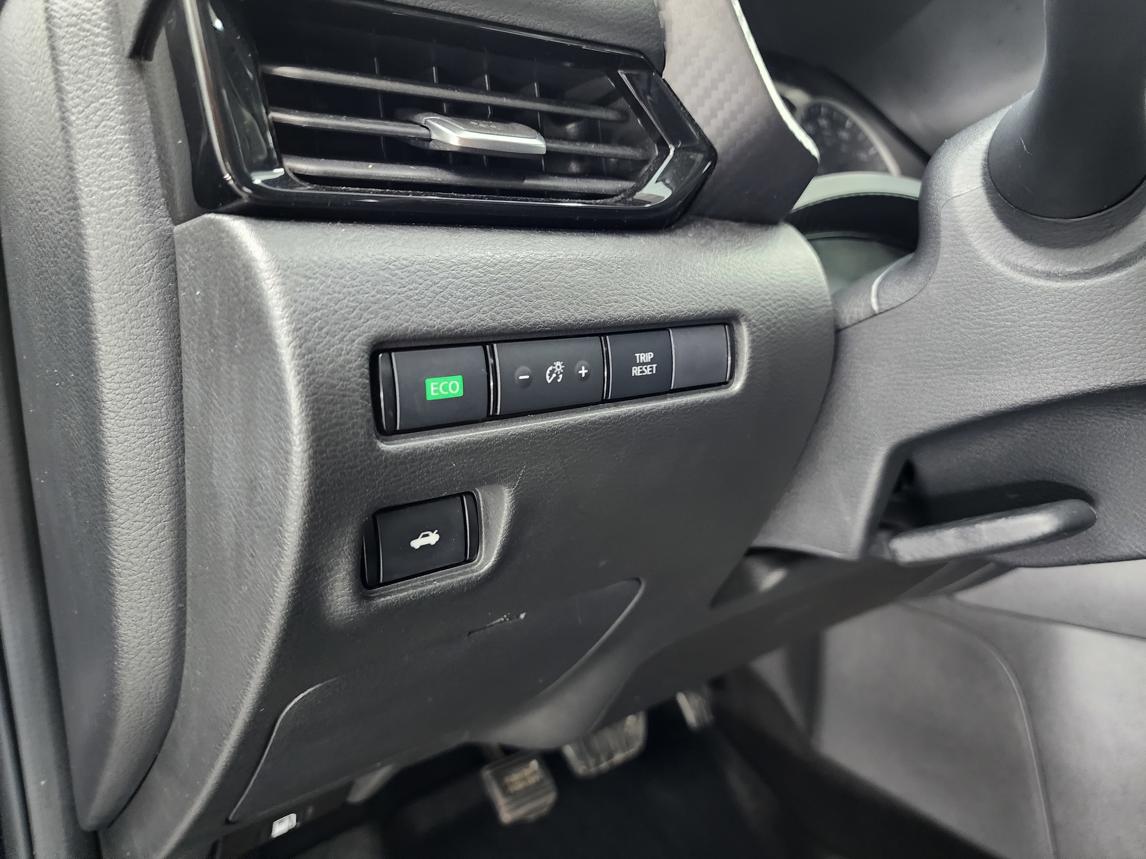 Used 2023 Nissan Sentra SV FWD image 38