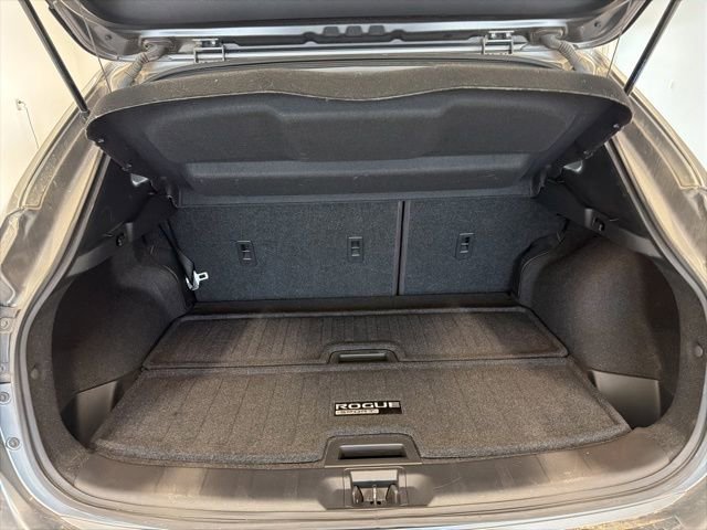 Used 2020 Nissan Rogue Sport SV w/ Technology Package AWD/4WD image 15