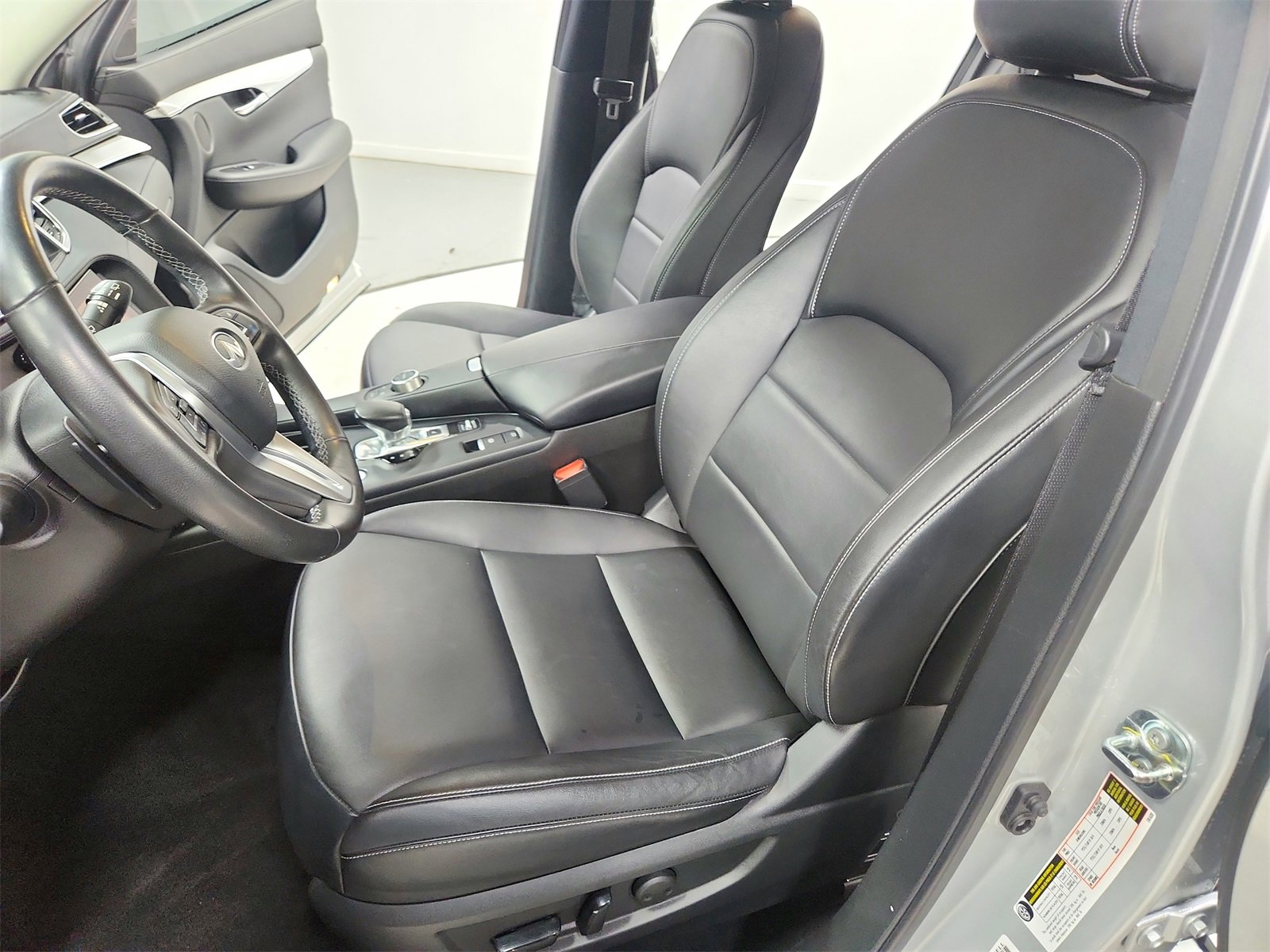 Used 2021 INFINITI QX50 Luxe image 19