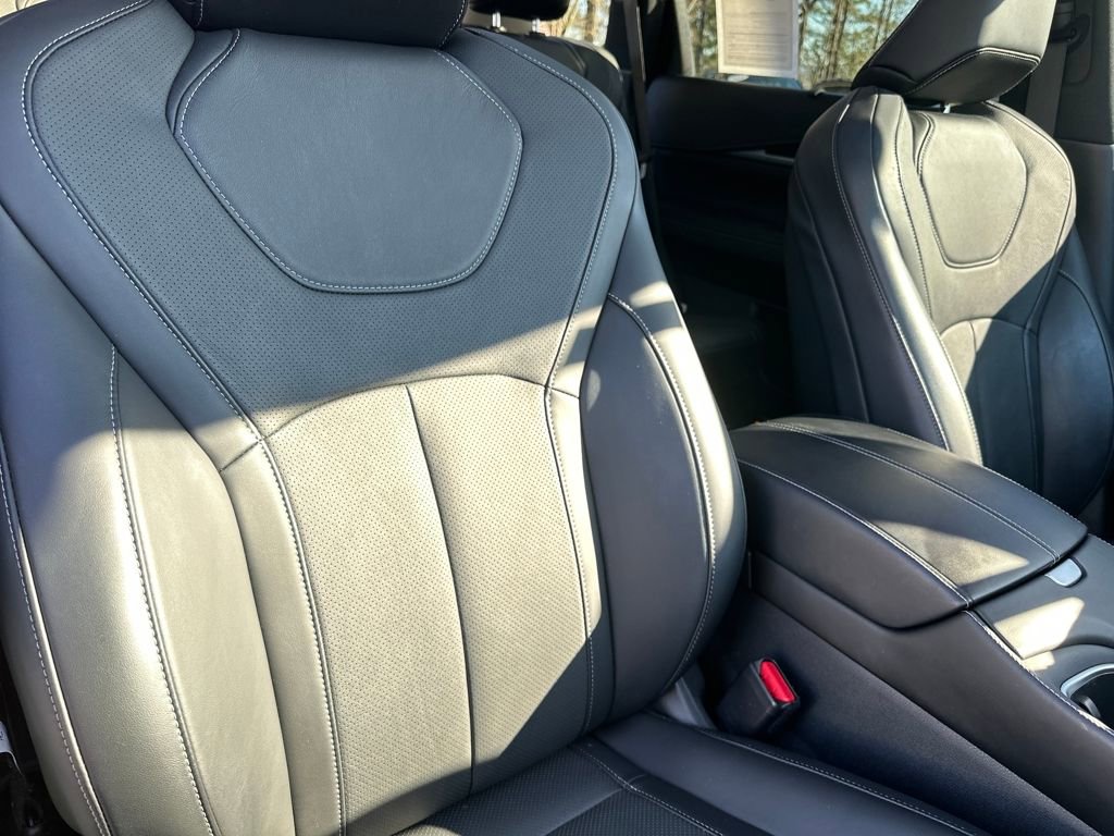 Used 2022 INFINITI QX60 Sensory w/ Vision Package image 42