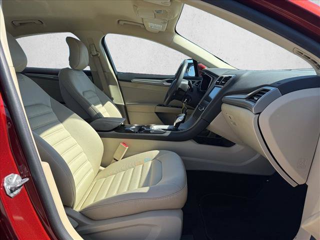 Used 2014 Ford Fusion SE FWD image 20