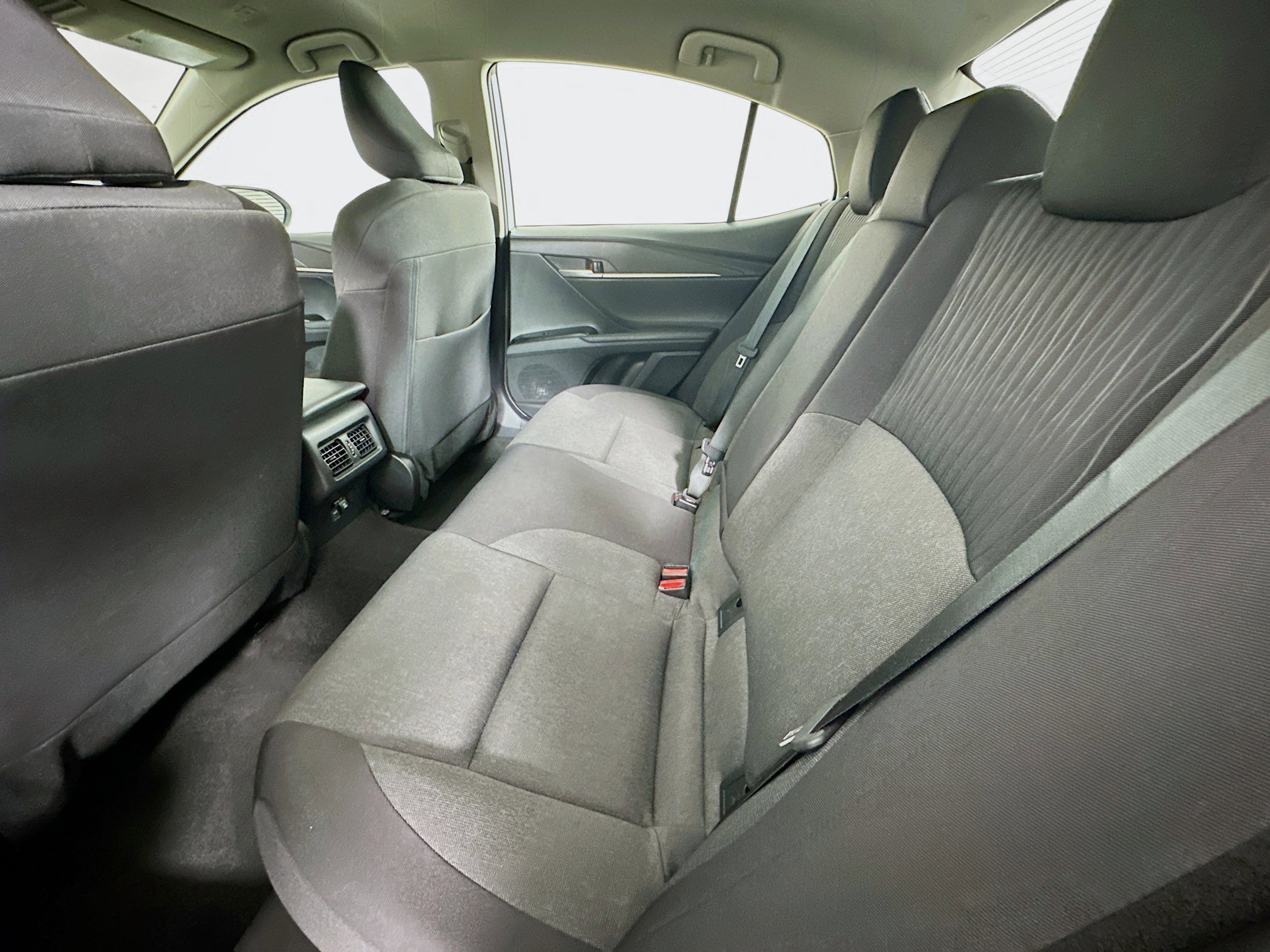 Used 2025 Toyota Camry LE image 26