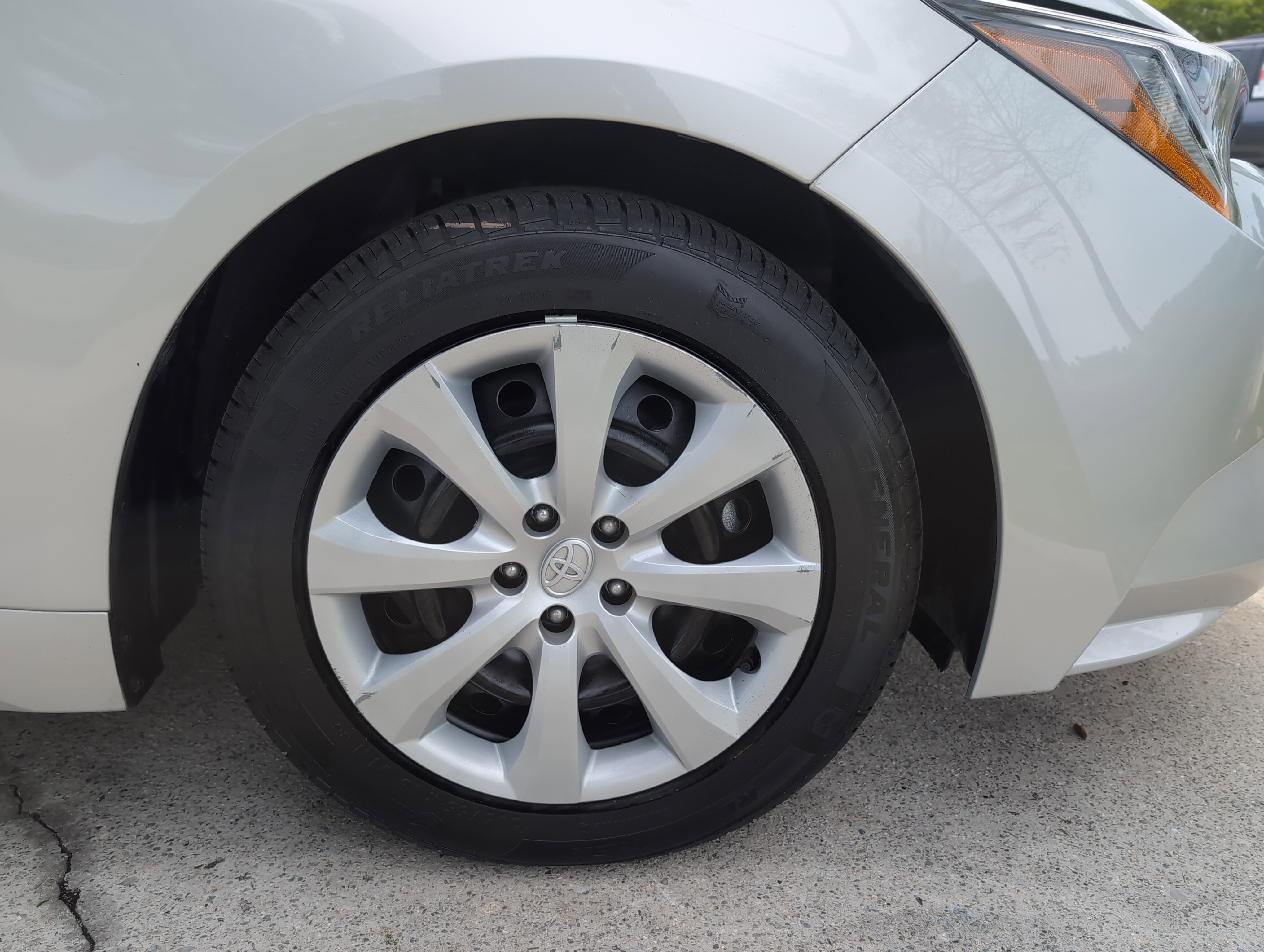 Certified 2024 Toyota Corolla LE FWD image 12
