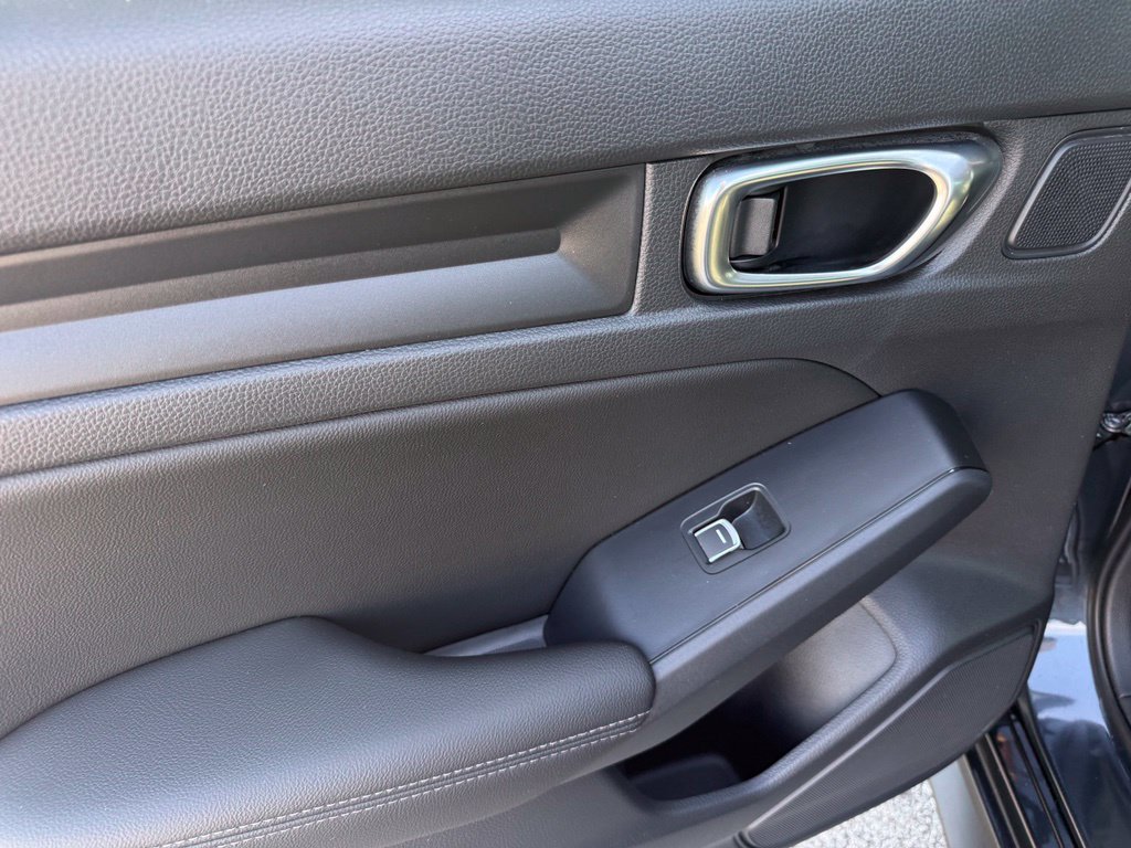 Used 2024 Honda Civic EX-L image 32