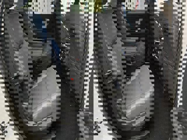 New 2026 Ford Expedition Active image 12