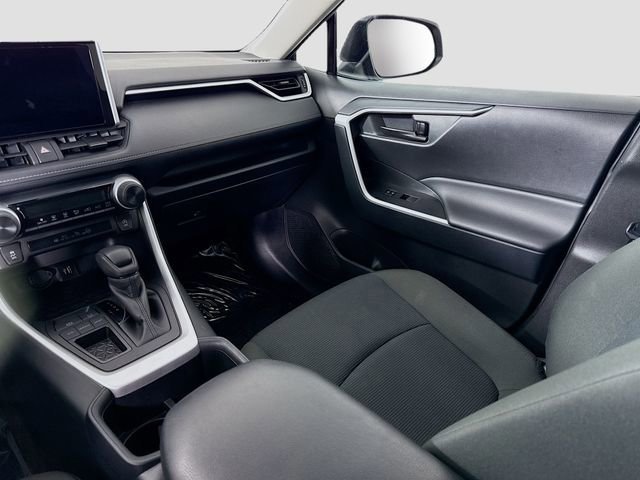 Certified 2025 Toyota RAV4 LE image 21