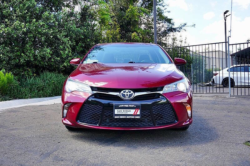 Used 2015 Toyota Camry SE image 5