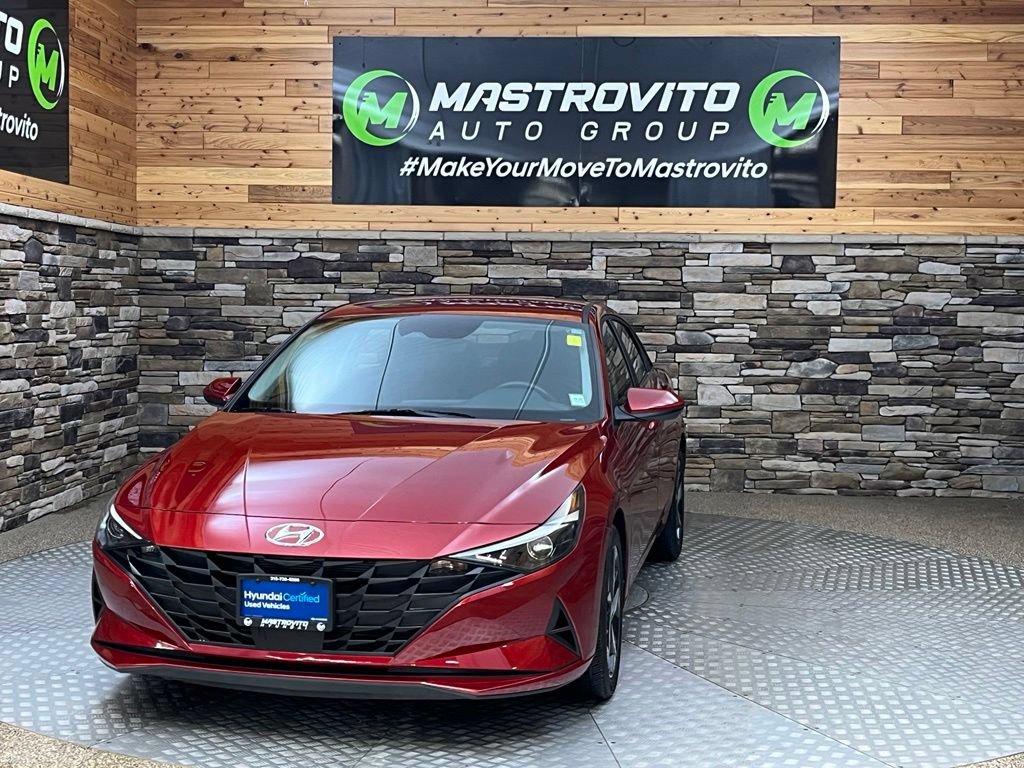 Used 2023 Hyundai Elantra SEL w/ Convenience Package FWD image 8