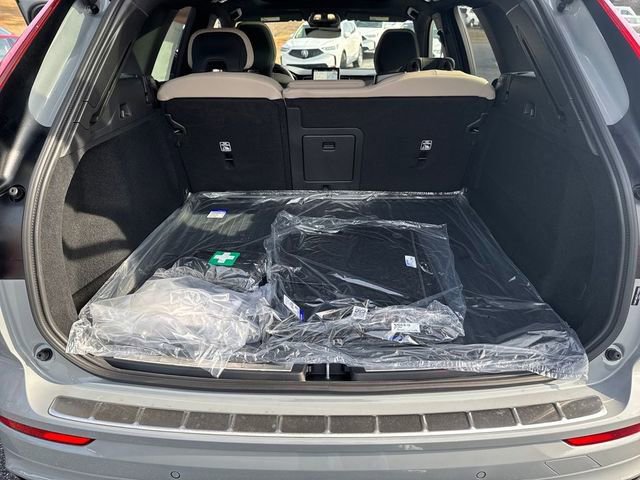 Used 2026 Volvo XC60 B5 Plus w/ Protection Package Premier image 29