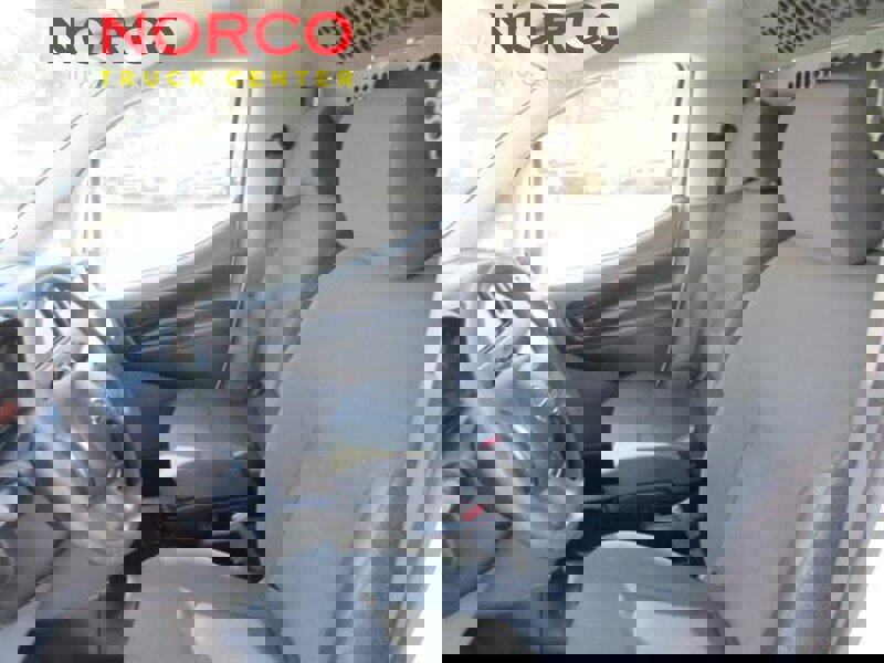 Used 2017 Nissan NV200 SV image 15