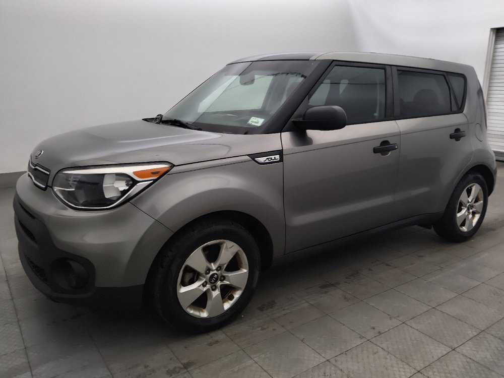 Used 2017 Kia Soul w/ Convenience Package FWD image 2