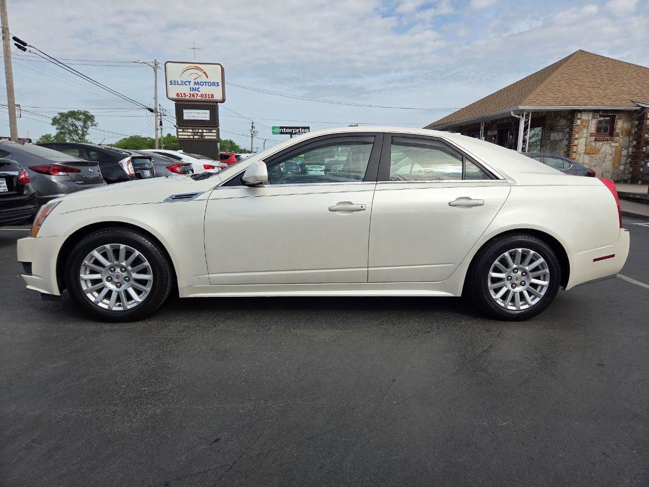 Used 2010 Cadillac CTS Luxury image 3