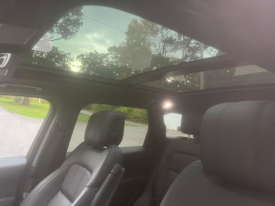Used 2020 Land Rover Range Rover Sport HSE image 10