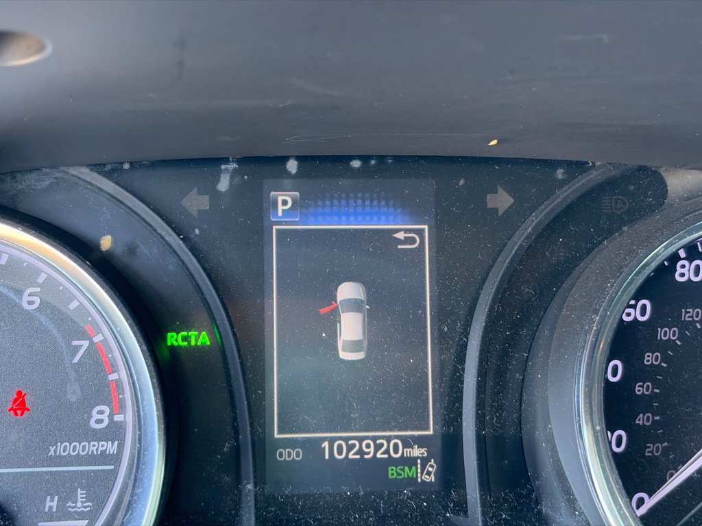 Used 2019 Toyota Camry SE w/ Convenience Package FWD image 12