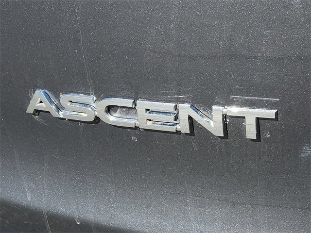 Used 2024 Subaru Ascent Premium image 9