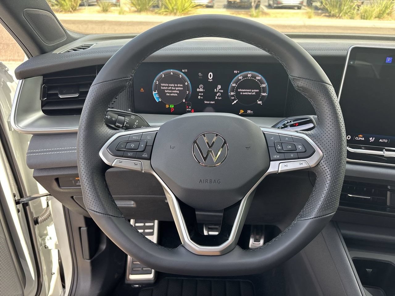 New 2026 Volkswagen Tiguan SE R-Line FWD image 19
