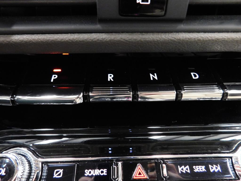 Used 2021 Lincoln Corsair Standard w/ Equipment Group 101A image 28