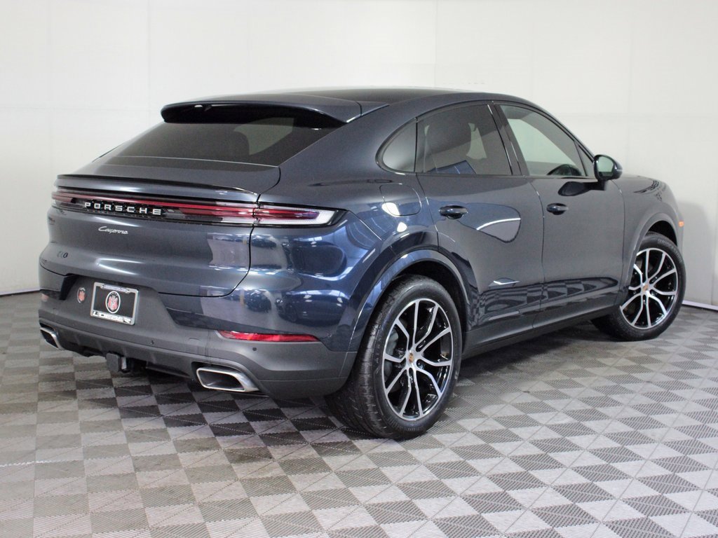 Used 2025 Porsche Cayenne Coupe image 7