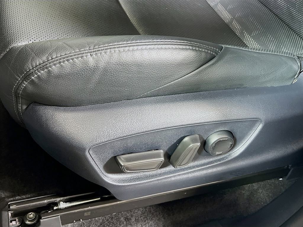 Certified 2024 Toyota Tacoma TRD Sport w/ TRD Sport Premium Package AWD/4WD image 17