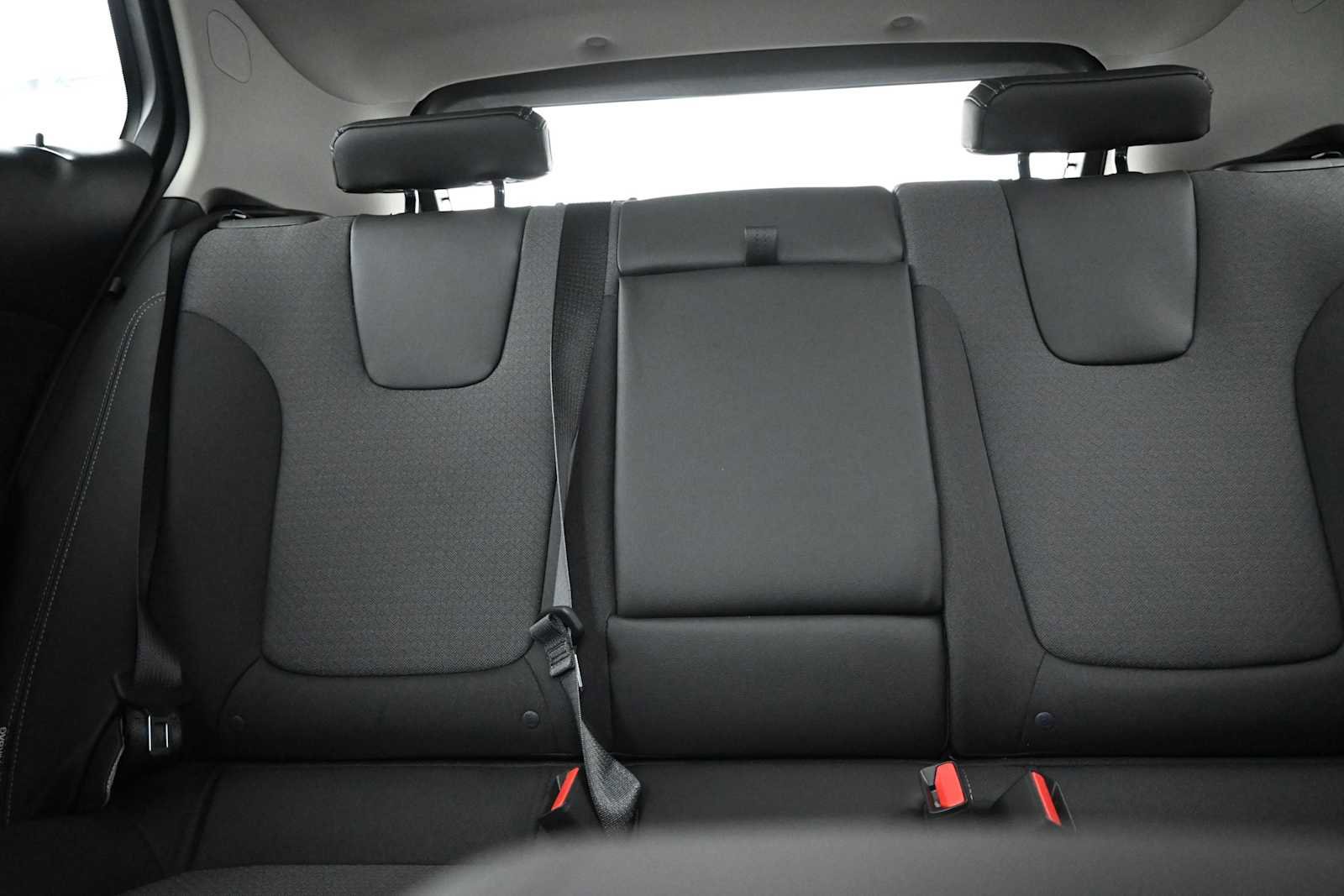 New 2026 Buick Encore GX Preferred w/ Comfort Package AWD/4WD image 18