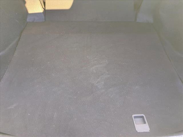 Used 2021 Toyota Camry SE image 6