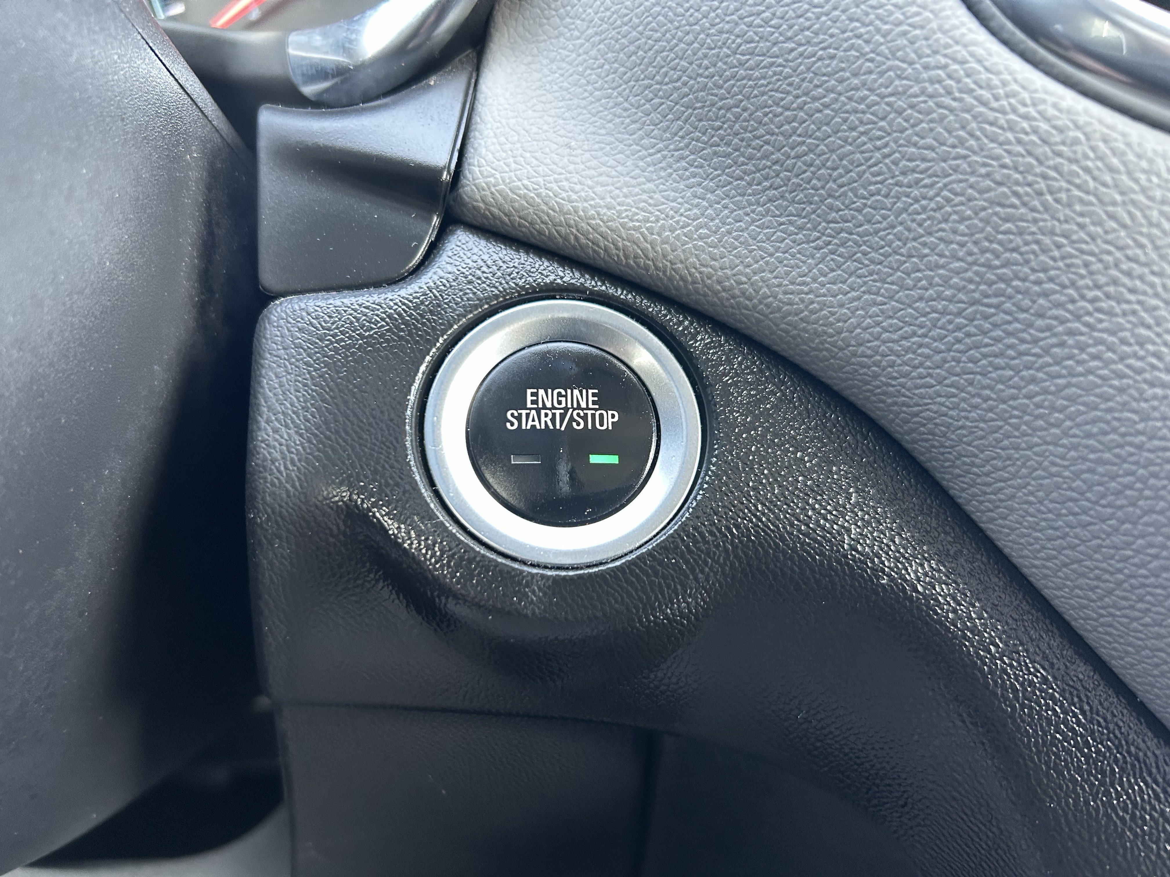 Used 2023 Chevrolet Equinox LS image 16