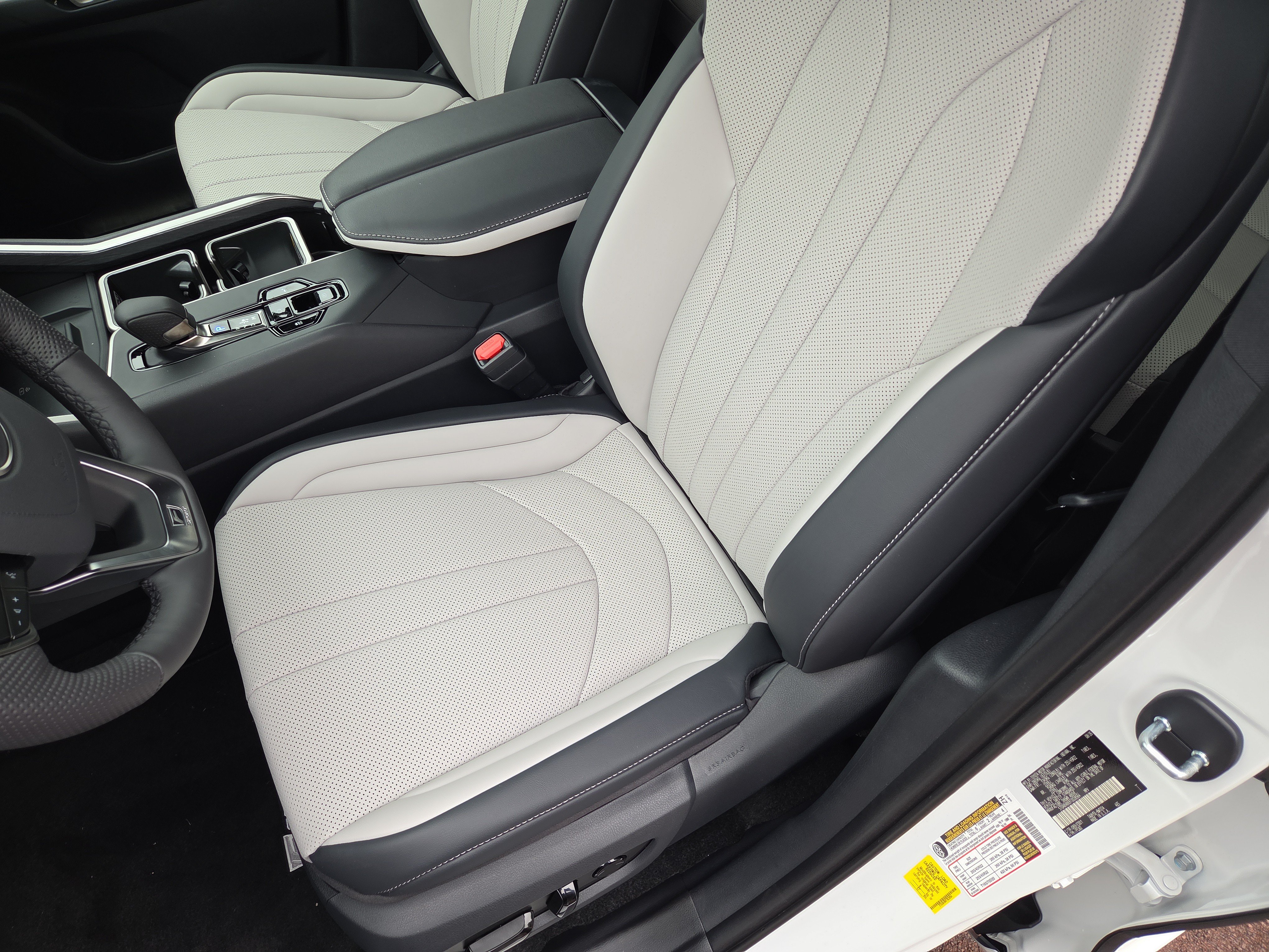 New 2026 Lexus TX 500h AWD w/ Technology Package image 7