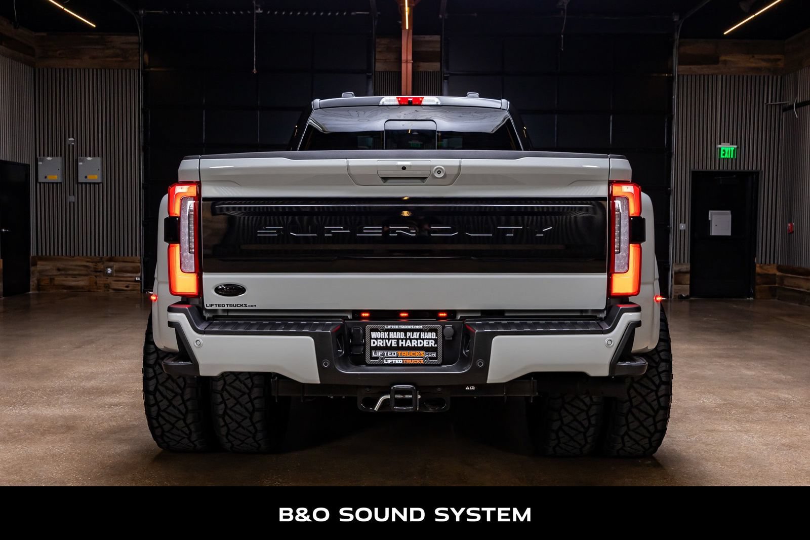 Used 2026 Ford F350 Platinum w/ FX4 Off-Road Package AWD/4WD image 8