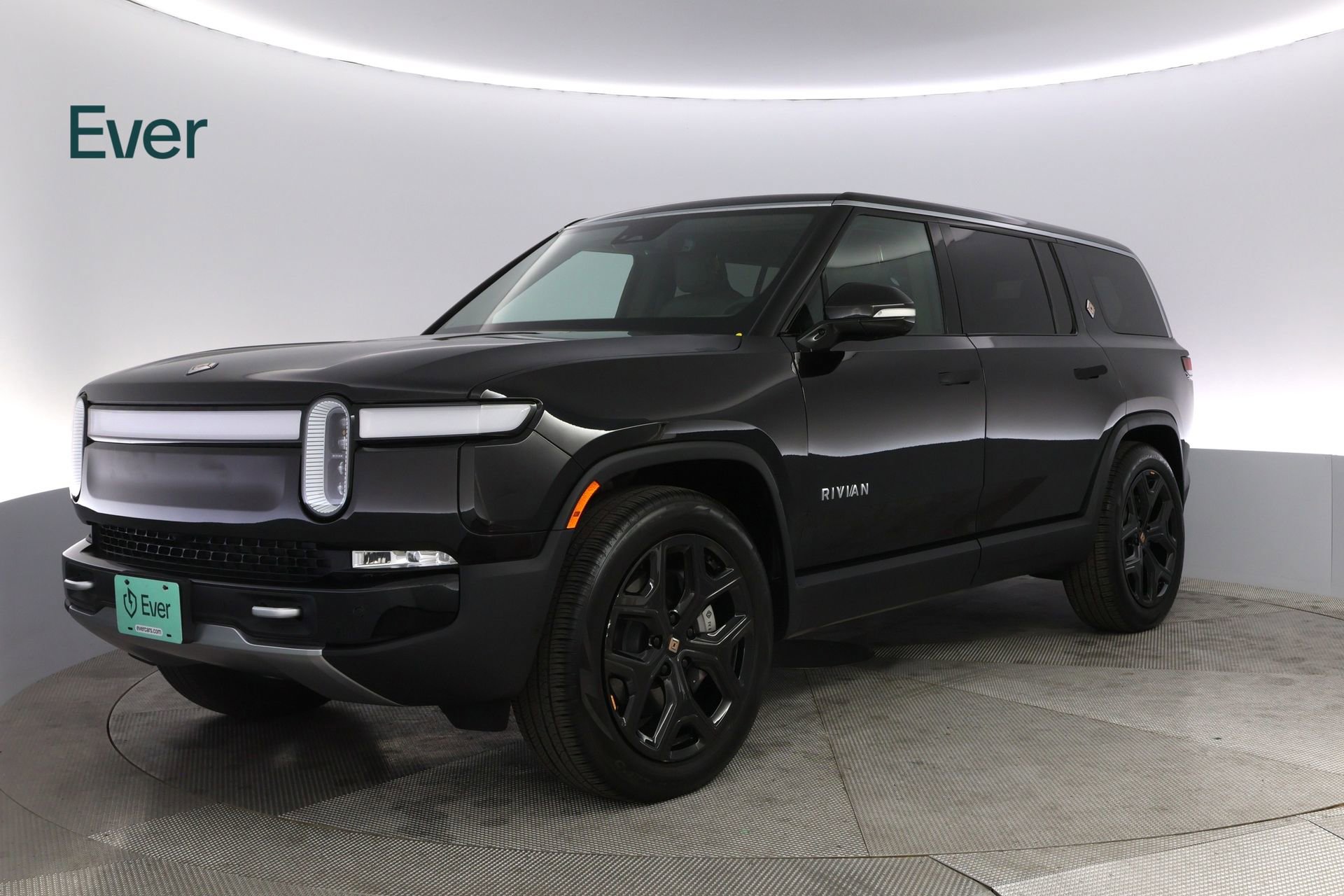 Used 2024 Rivian R1S Adventure AWD/4WD image 2