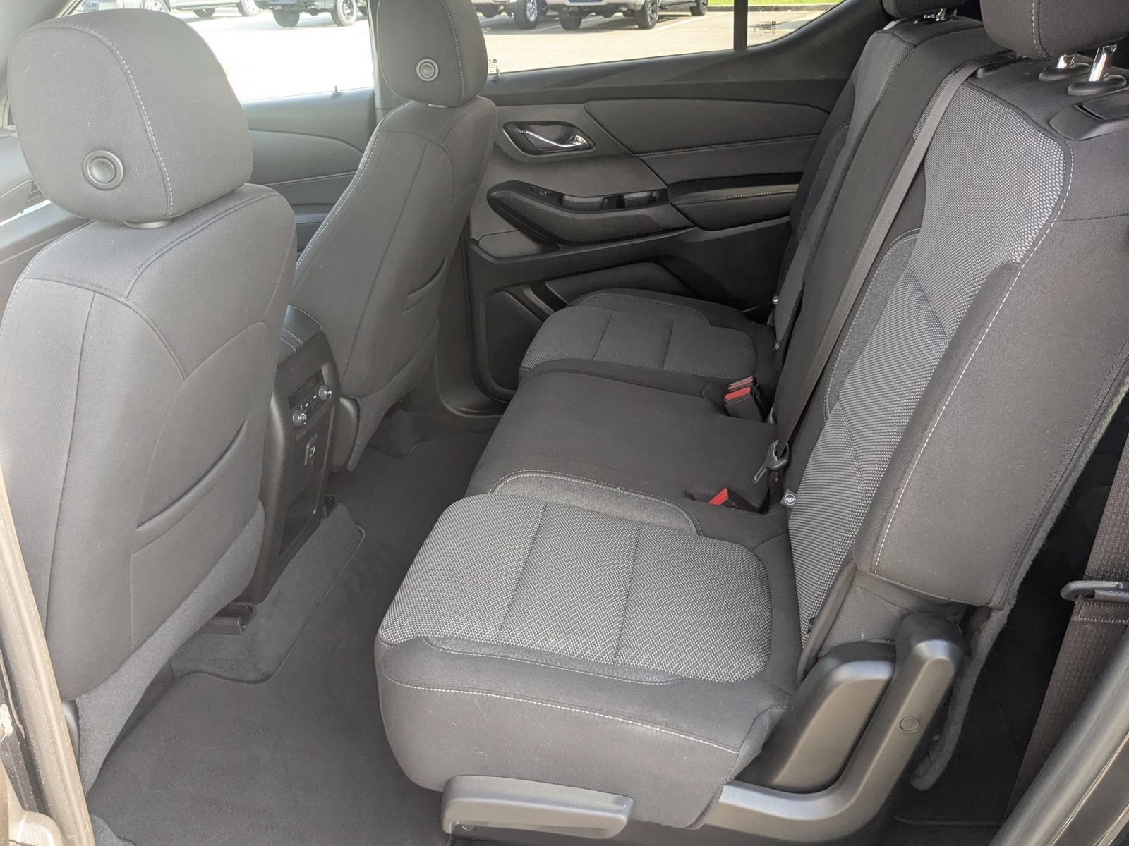 Used 2022 Chevrolet Traverse LT AWD/4WD image 30