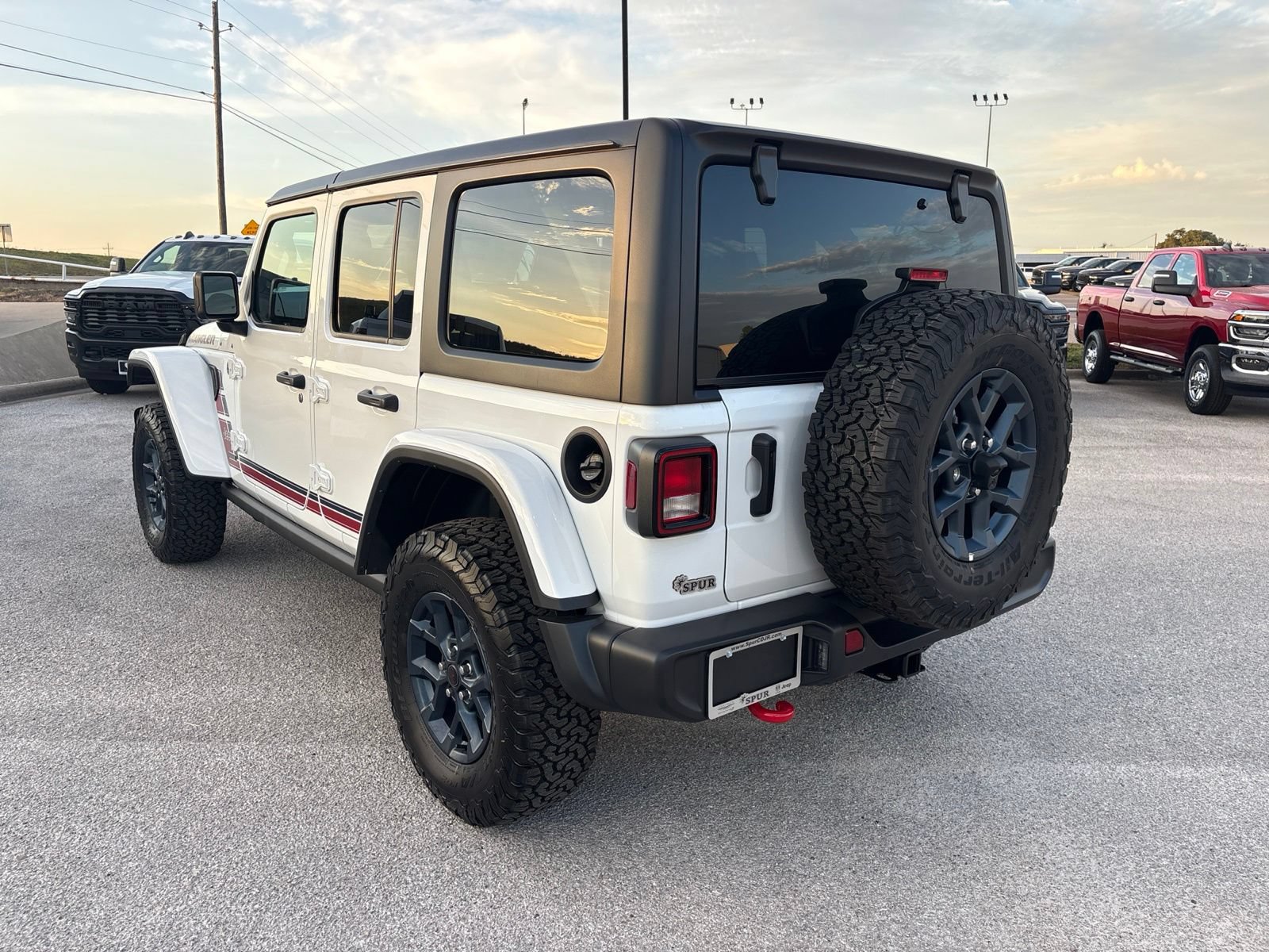 New 2026 Jeep Wrangler Unlimited Sport w/ Dual Top Group AWD/4WD image 4