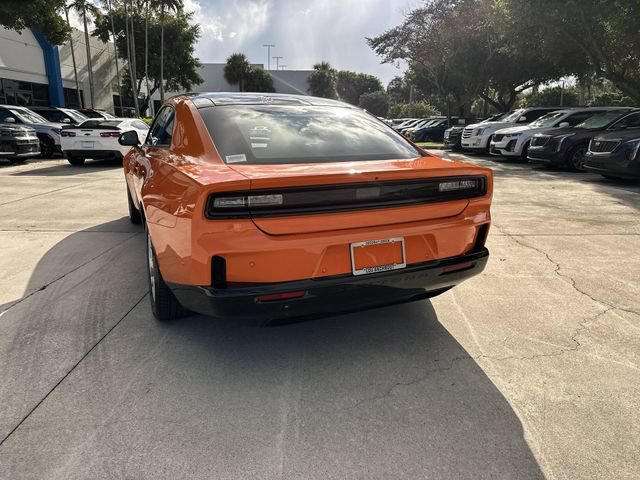 Used 2025 Dodge Charger Daytona R/T w/ Sun & Sound Package AWD/4WD image 35
