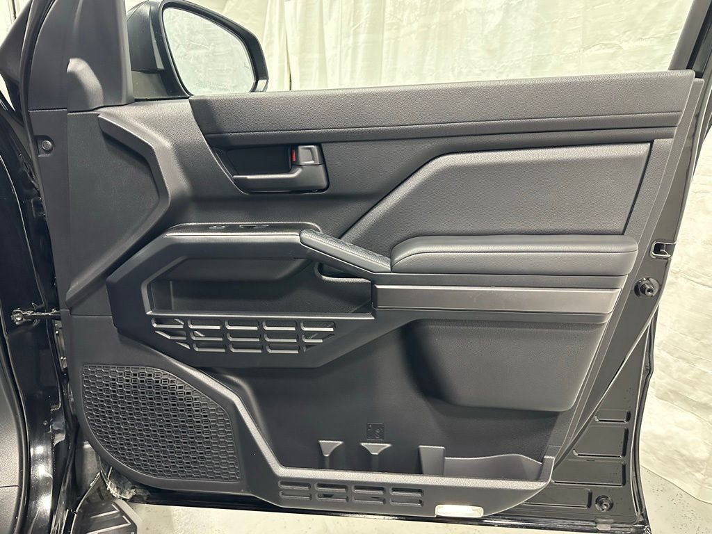 Used 2025 Toyota 4Runner TRD Off-Road Premium w/ Tow Technology Package image 58