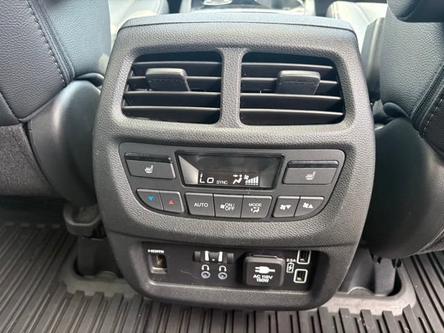 Used 2022 Honda Pilot Touring image 19