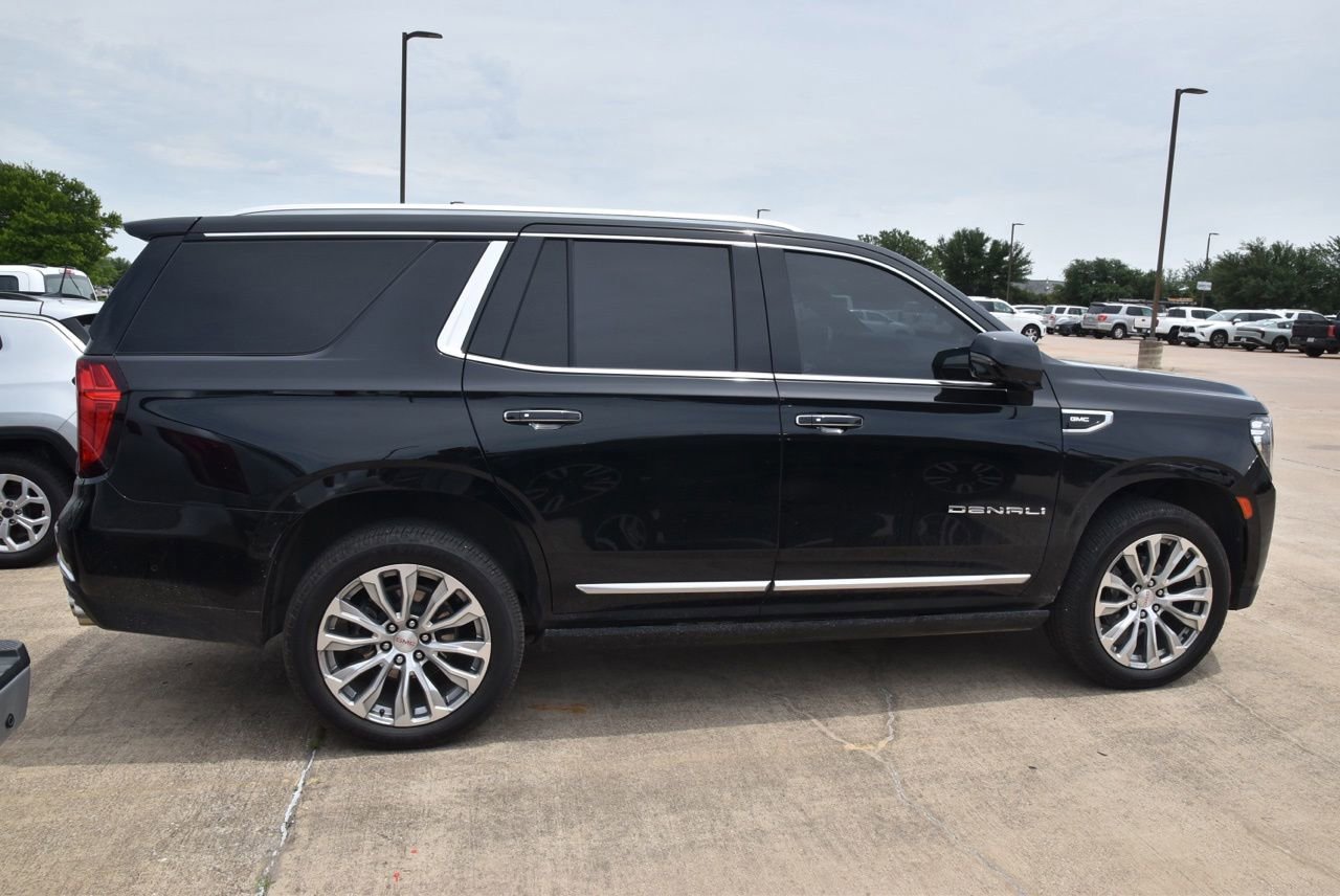 Used 2023 GMC Yukon Denali w/ Advanced Technology Package AWD/4WD image 6